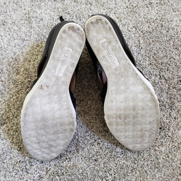 Linea Paolo Black Wedge with side cutout SZ 7M - Picture 5 of 7